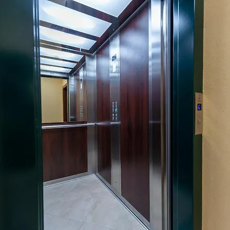 Apartment Papillon 2 *