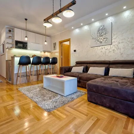 Papillon 2 זלאטיבור